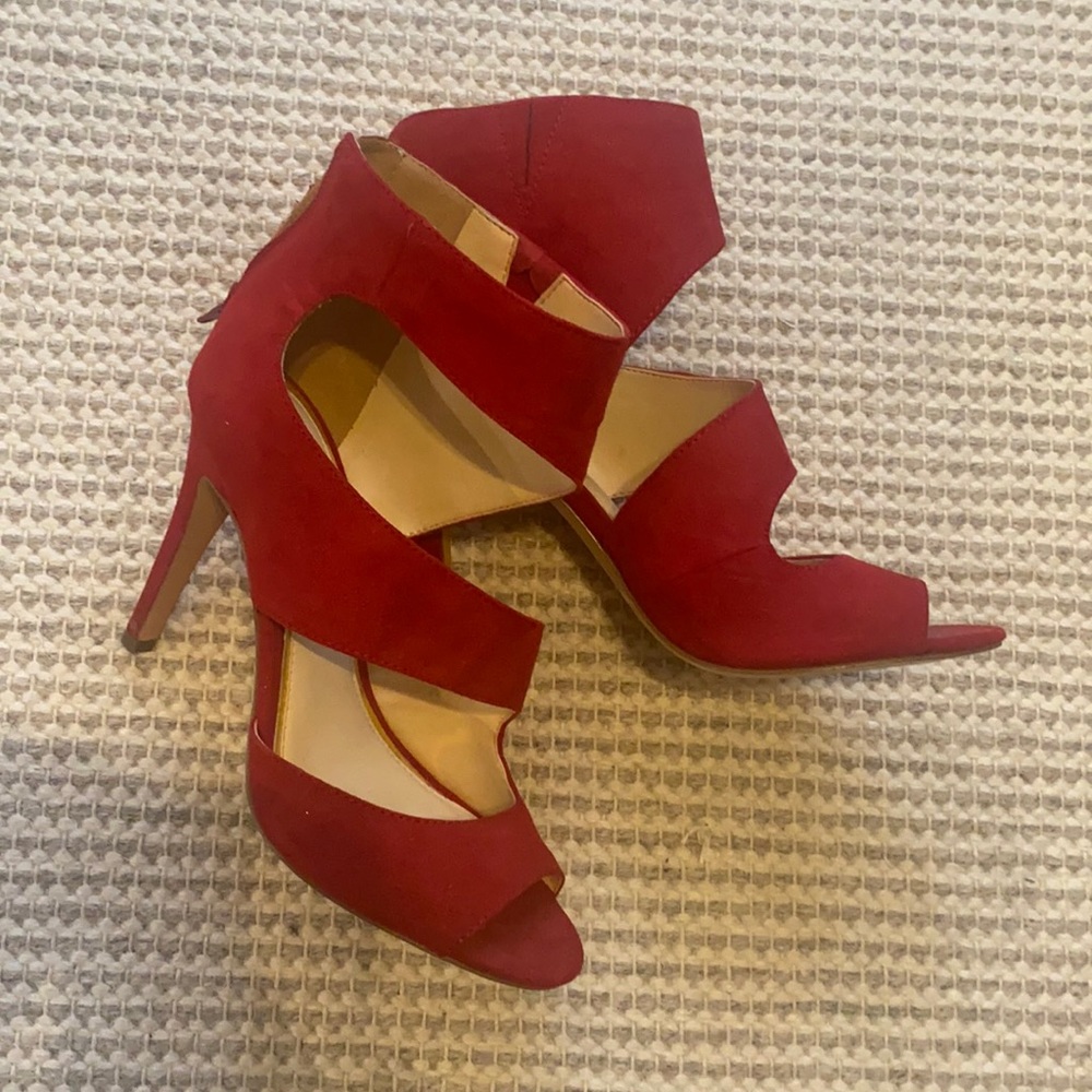 RED JESSICA SIMPSON HEELS